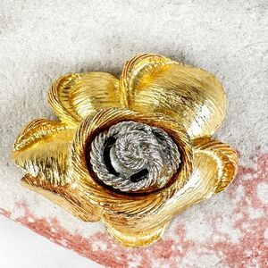 Vintage Two-Tone Chunky Flower Brooch Gold Silver Tone Unsigned Retro‎ Pin